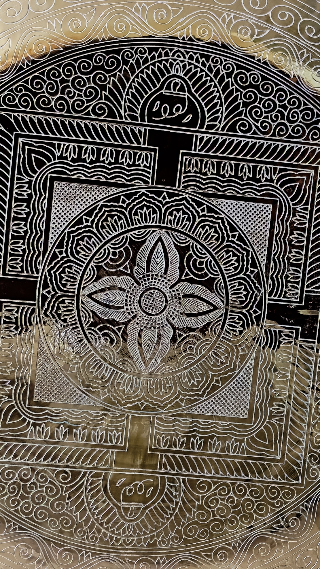 Indian Handcrafted Hand Engraved Designer Gong 22" (55 cm) - 4200 gm